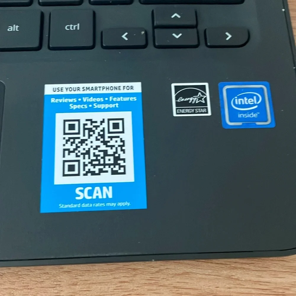HP Black Laptop Modern Design with Crisp Display